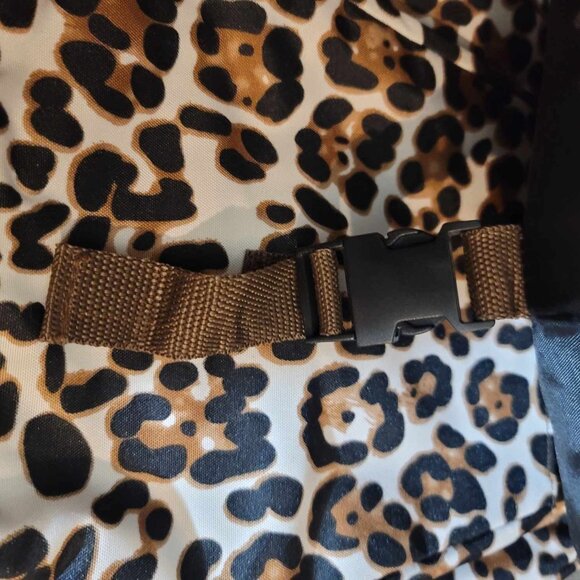 Leopard Backpack - Picture 3 of 7